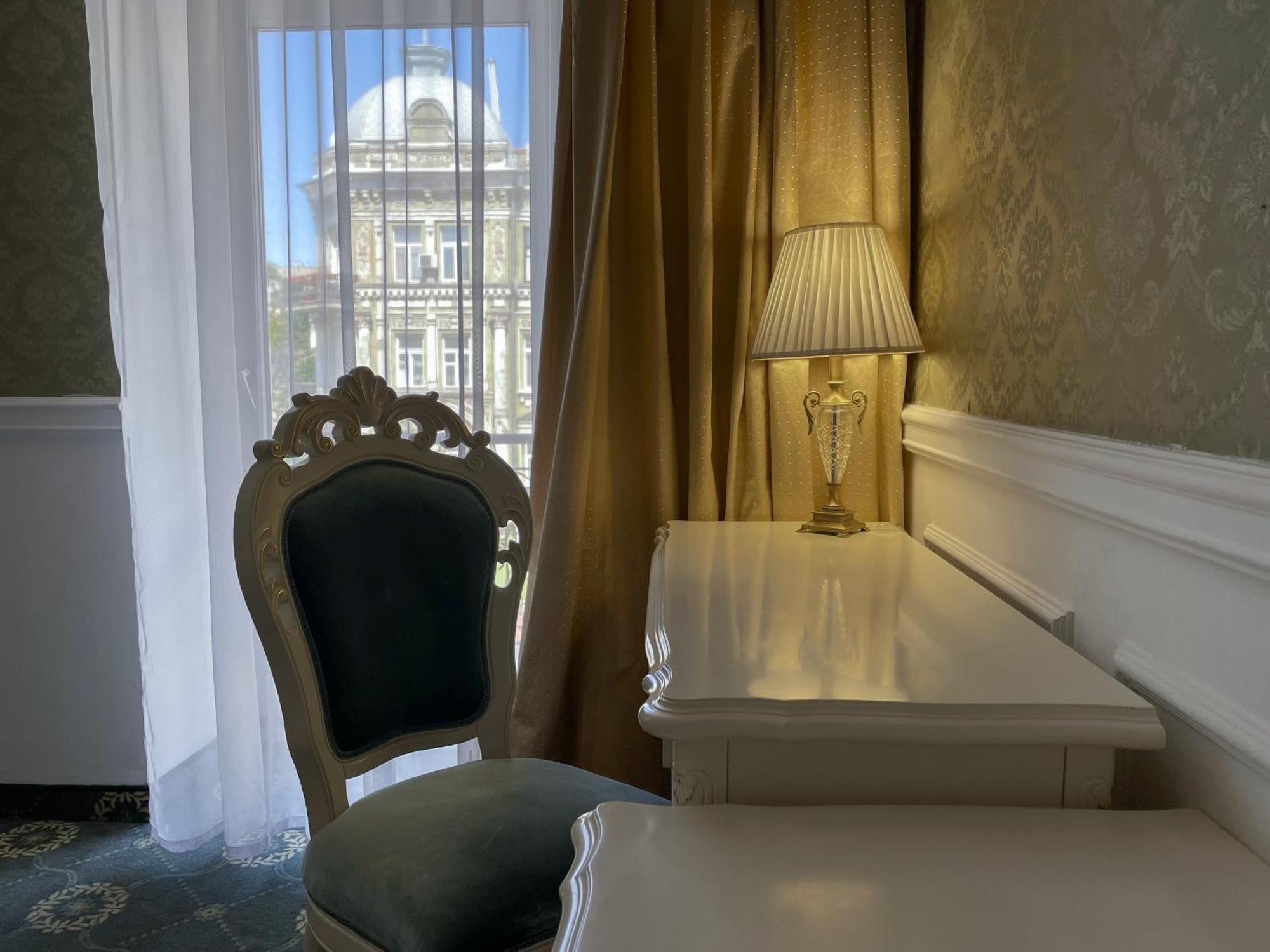 Royal Grand Hotel Kyiv Exterior foto