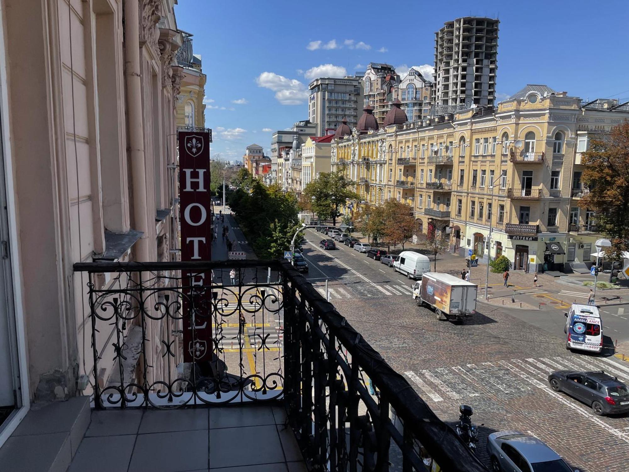 Royal Grand Hotel Kyiv Exterior foto