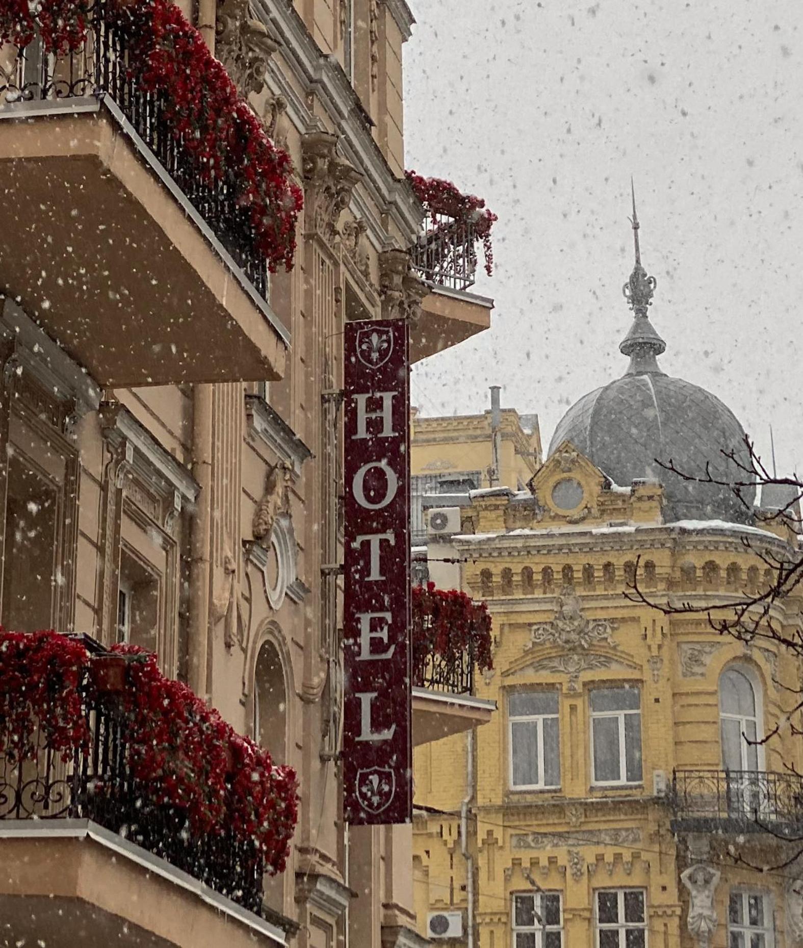 Royal Grand Hotel Kyiv Exterior foto