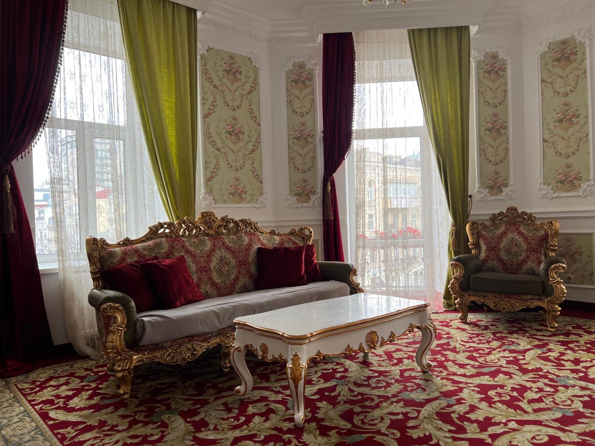Royal Grand Hotel Kyiv Exterior foto